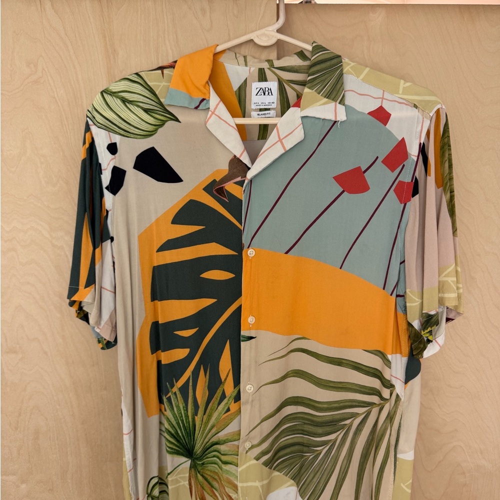 Zara Multicolor Tropical Button-Down Shirt — Yellow, Green & Red Accents